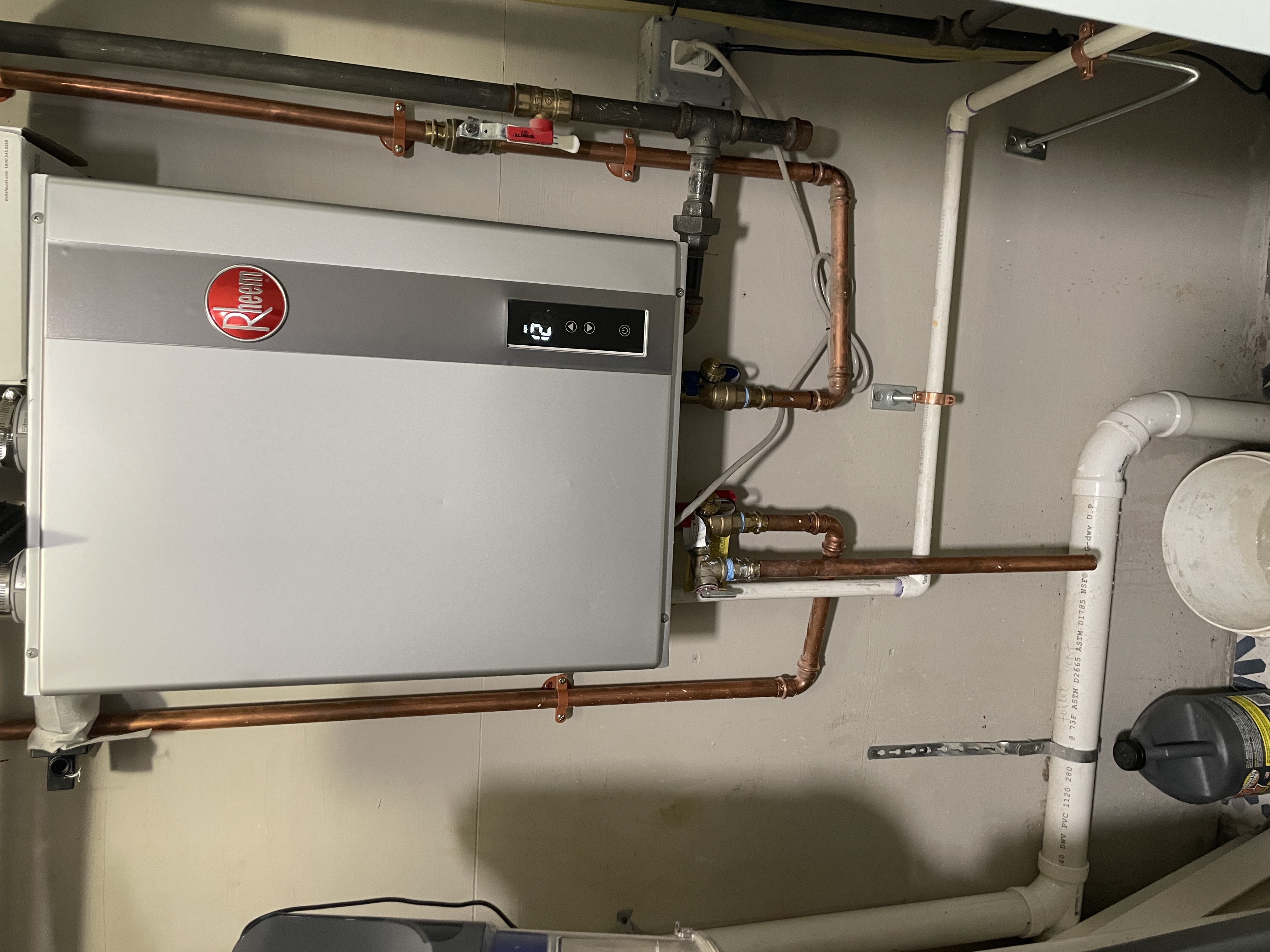 description of picture 12